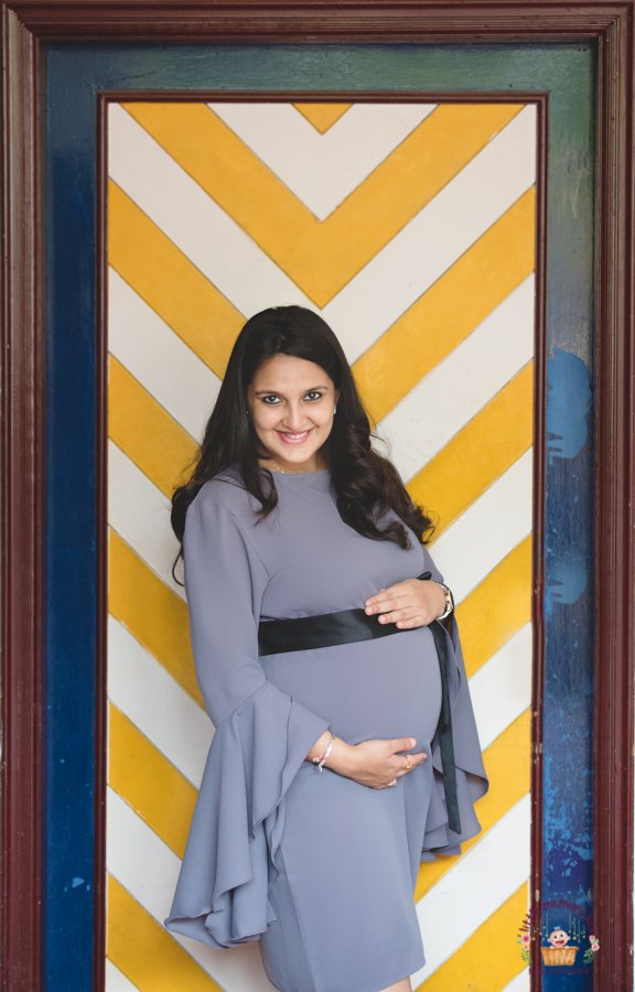 Maternity photoshoot poses